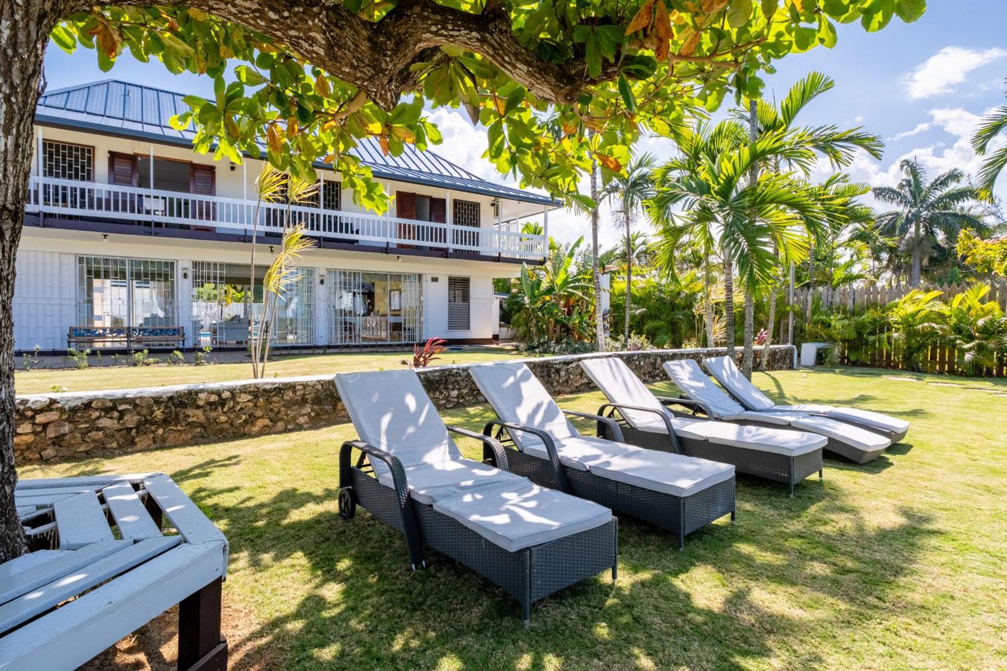 Villa Turrasann Runaway Bay Exterior photo
